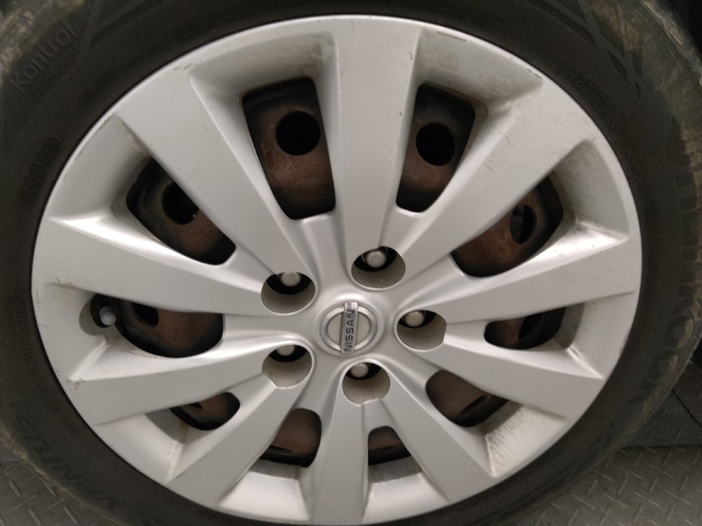 Used 2017 Nissan Sentra SV FWD image 31