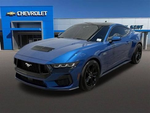 Used 2024 Ford Mustang GT RWD image 25