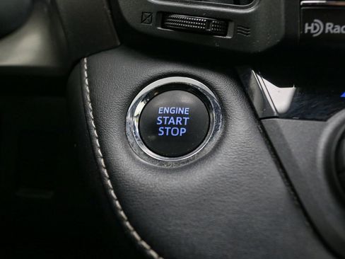 Used 2017 Toyota RAV4 XLE image 30