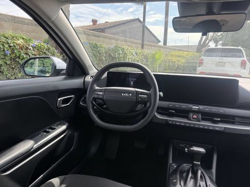 Used 2026 Kia K4 FWD image 28