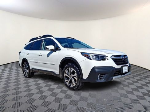 Used 2022 Subaru Outback Limited image 2
