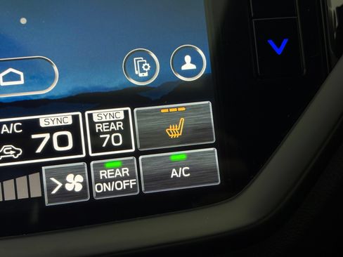 Used 2025 Subaru Ascent Onyx Edition AWD/4WD image 6