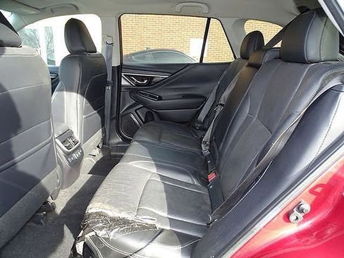 Used 2021 Subaru Outback Limited image 13