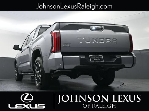 Used 2024 Toyota Tundra Limited AWD/4WD image 19