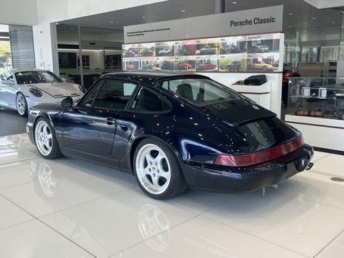 Used 1992 Porsche 911 Carrera image 3