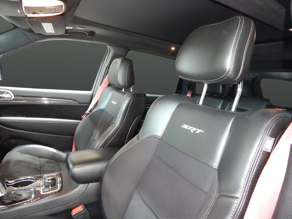 Used 2020 Jeep Grand Cherokee SRT AWD/4WD image 17