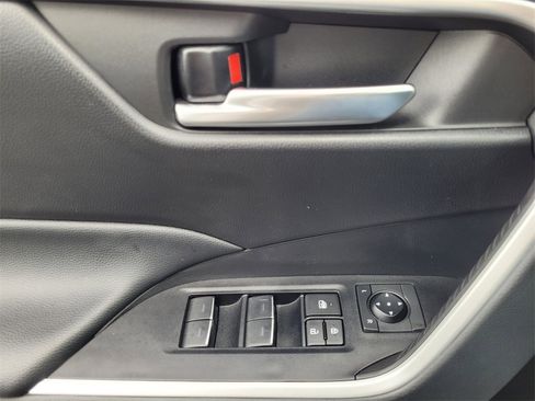 Used 2023 Toyota RAV4 XLE image 25