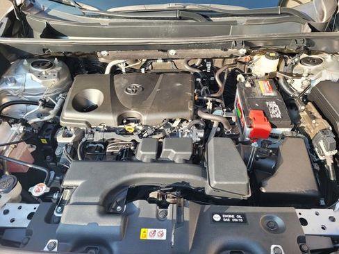 Used 2024 Toyota RAV4 LE image 27