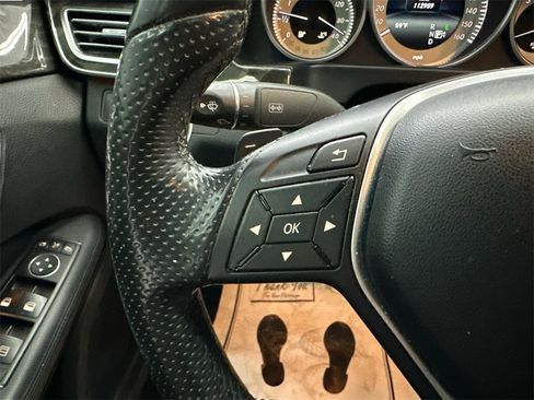 Used 2016 Mercedes-Benz E 350 Sedan image 25