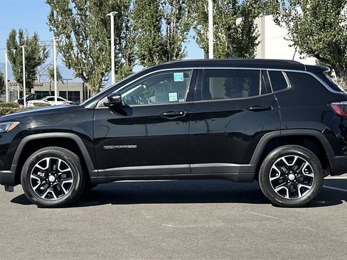 Used 2022 Jeep Compass Latitude image 7
