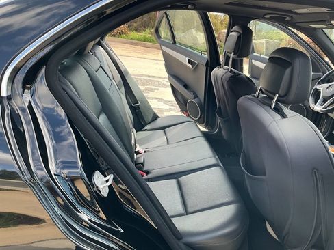 Used 2013 Mercedes-Benz C 250 Sedan image 30