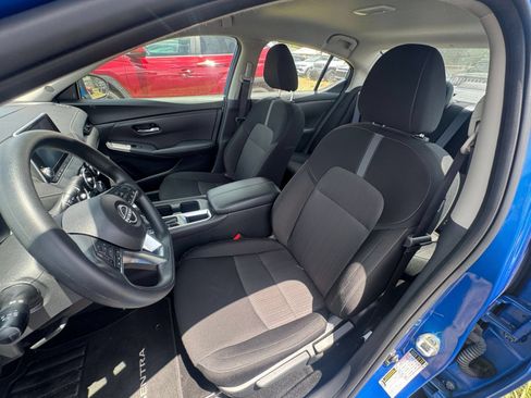 Used 2025 Nissan Sentra SV FWD image 30