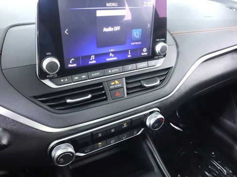 Used 2021 Nissan Altima 2.5 SR AWD/4WD image 15