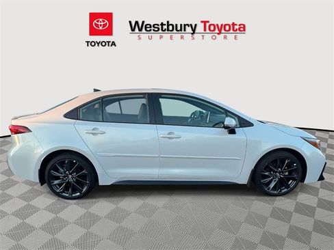 Certified 2025 Toyota Corolla XSE image 6