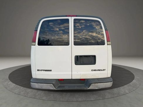 Used 2001 Chevrolet Express 2500 Passenger RWD image 6