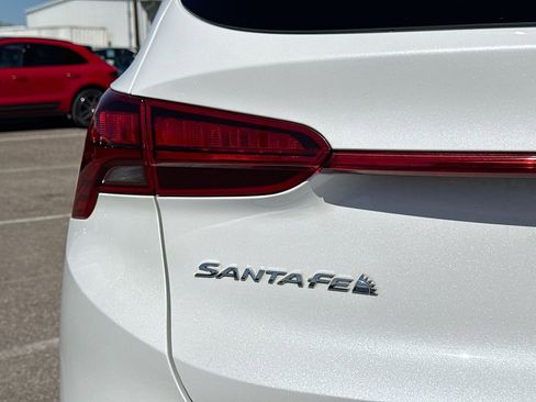 Used 2022 Hyundai Santa Fe SEL w/ Convenience Package image 10