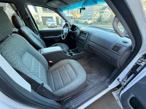 Used 2003 Ford Explorer XLS image 11