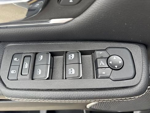 Used 2025 RAM 1500 Laramie w/ Sport Appearance Package image 23
