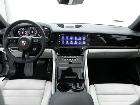 New 2026 Porsche Panamera RWD image 13