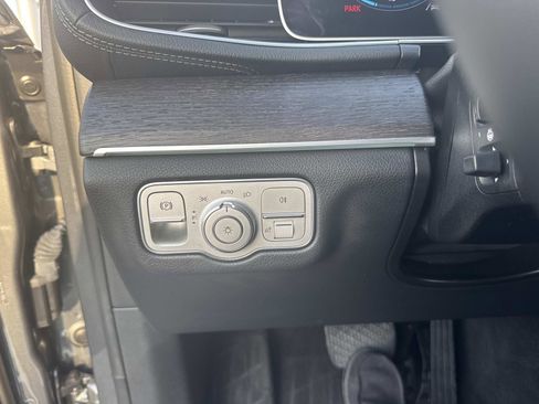 Certified 2022 Mercedes-Benz GLS 450 4MATIC image 33