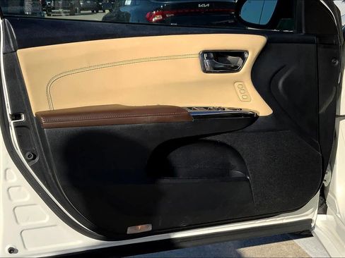 Used 2014 Toyota Avalon Limited image 21