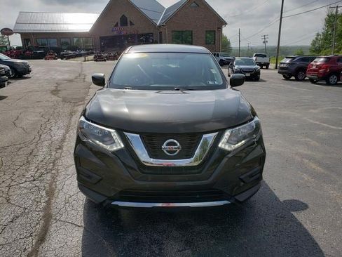 Used 2017 Nissan Rogue S AWD/4WD image 2