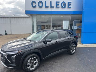 New 2026 Chevrolet Trax LT w/ Driver Confidence Package