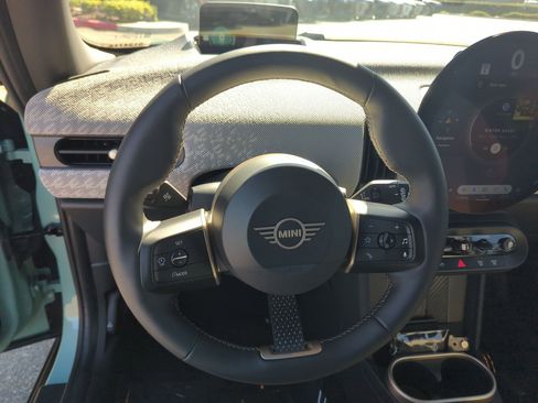 Used 2025 MINI Cooper S image 18