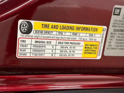 Used 2017 Buick Enclave Leather image 29