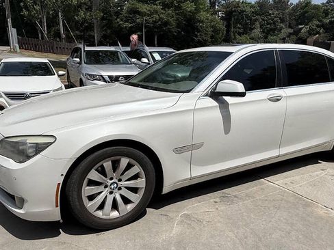 Used 2009 BMW 750Li RWD image 5