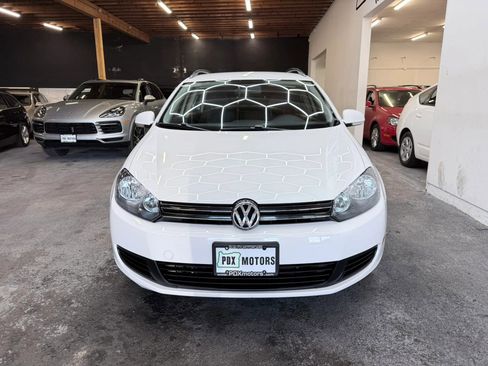 Used 2011 Volkswagen Jetta TDI FWD image 3