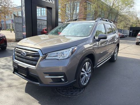 Used 2021 Subaru Ascent Limited w/ Technology Package AWD/4WD image 4