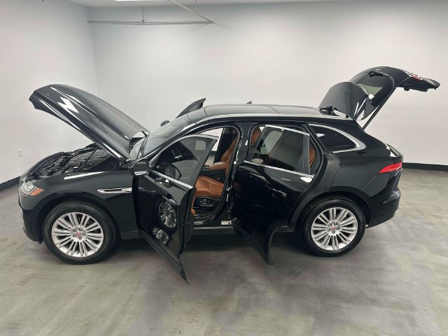 Used 2019 Jaguar F-PACE Portfolio AWD/4WD image 19