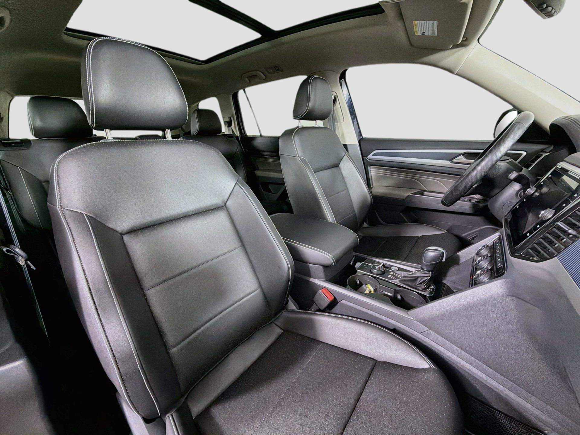 Used 2023 Volkswagen Atlas SEL R-Line AWD/4WD image 29