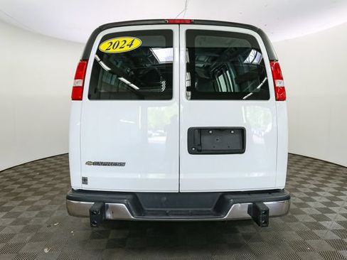 Used 2024 Chevrolet Express 2500 w/ Driver Convenience Package RWD image 8