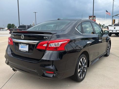 Used 2019 Nissan Sentra SR FWD image 18