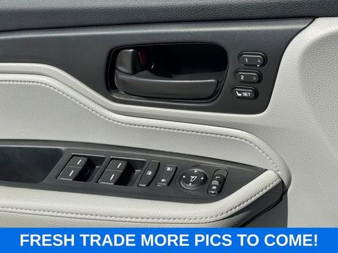 Used 2024 Honda Odyssey EX-L image 31
