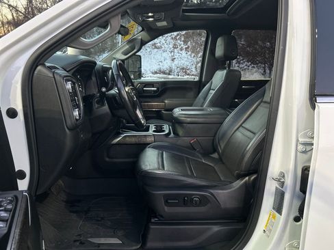 Used 2021 GMC Sierra 2500 Denali w/ Denali Ultimate Package image 16