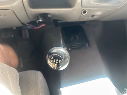 Used 2000 Ford F350 XLT image 21