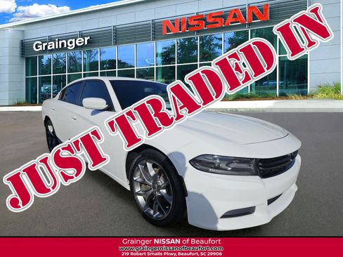 Used 2020 Dodge Charger SXT w/ Plus Group RWD image 1