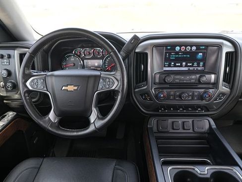 Used 2018 Chevrolet Silverado 1500 LTZ w/ LTZ Plus Package AWD/4WD image 29