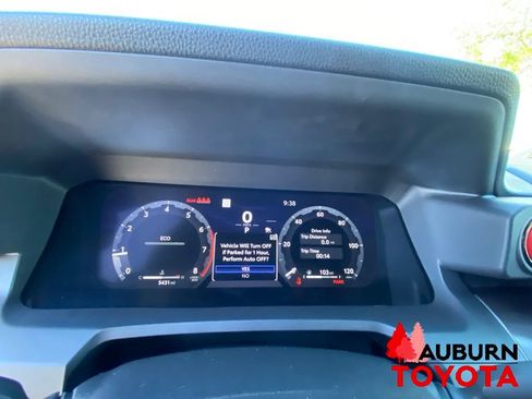 Used 2025 Toyota Tacoma TRD Sport AWD/4WD image 38