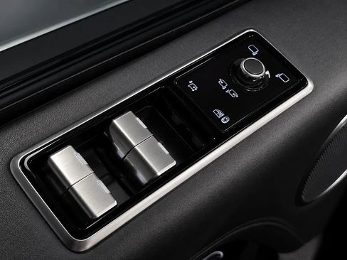 Used 2018 Land Rover Range Rover Autobiography AWD/4WD image 36
