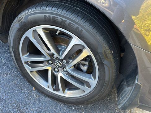 Used 2017 Acura MDX SH-AWD w/ Advance Package image 8