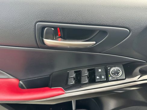 Certified 2022 Lexus IS 300 image 8