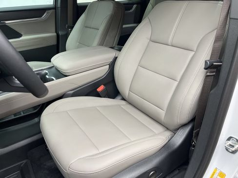 New 2026 GMC Acadia Elevation w/ Black Edition FWD image 9