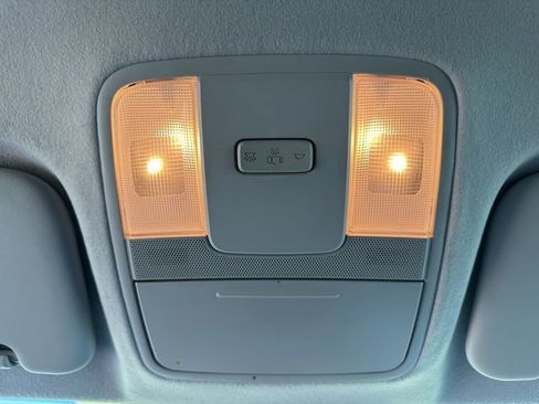 Used 2023 Kia Forte LXS w/ LXS Technology Package image 29