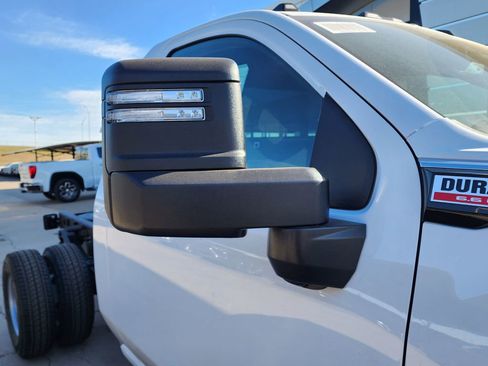 New 2026 GMC Sierra 3500 Pro w/ Convenience Package image 15