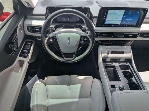 Certified 2025 Lincoln Aviator Reserve w/ Luxury Package AWD/4WD image 18