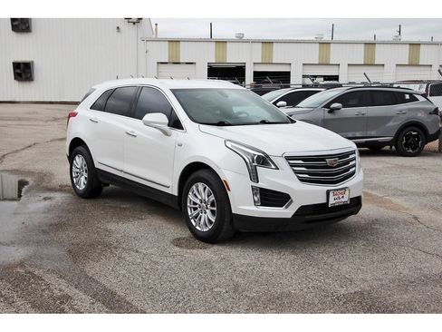 Used 2019 Cadillac XT5 FWD image 8